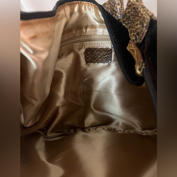 ⚫️ BOGO Oxox brown snakeskin velvet hobo bag with locket accent shoulder bag - Picture 4 of 7